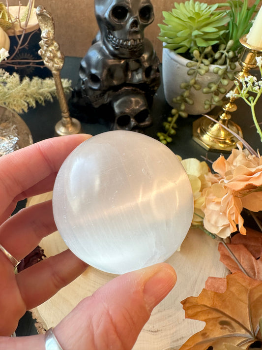 Selenite sphere medium size