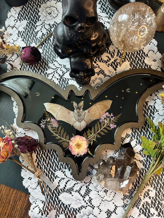 Wooden bat floral wall hang