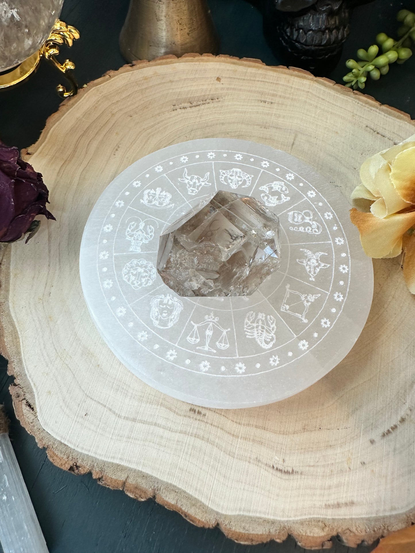 Zodiac selenite charging plate