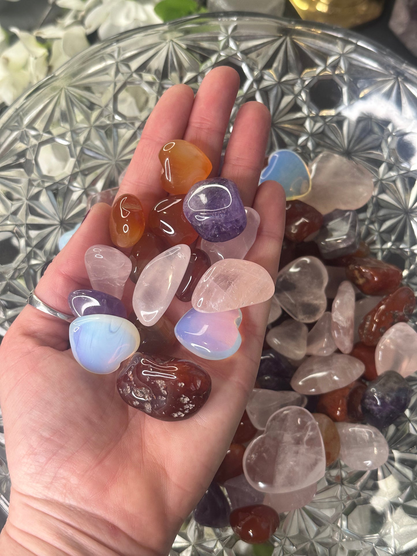 Love themed crystal confetti