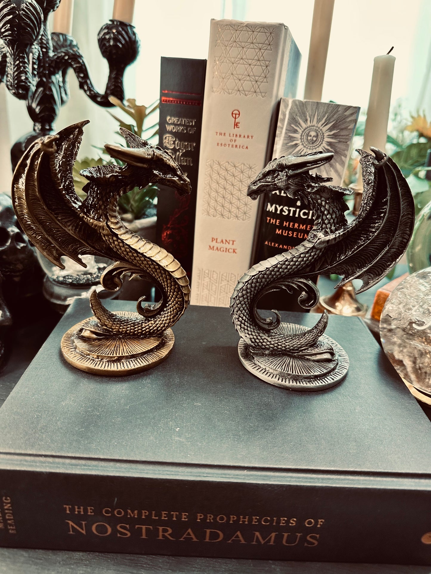 Dragon Sphere Holder stand