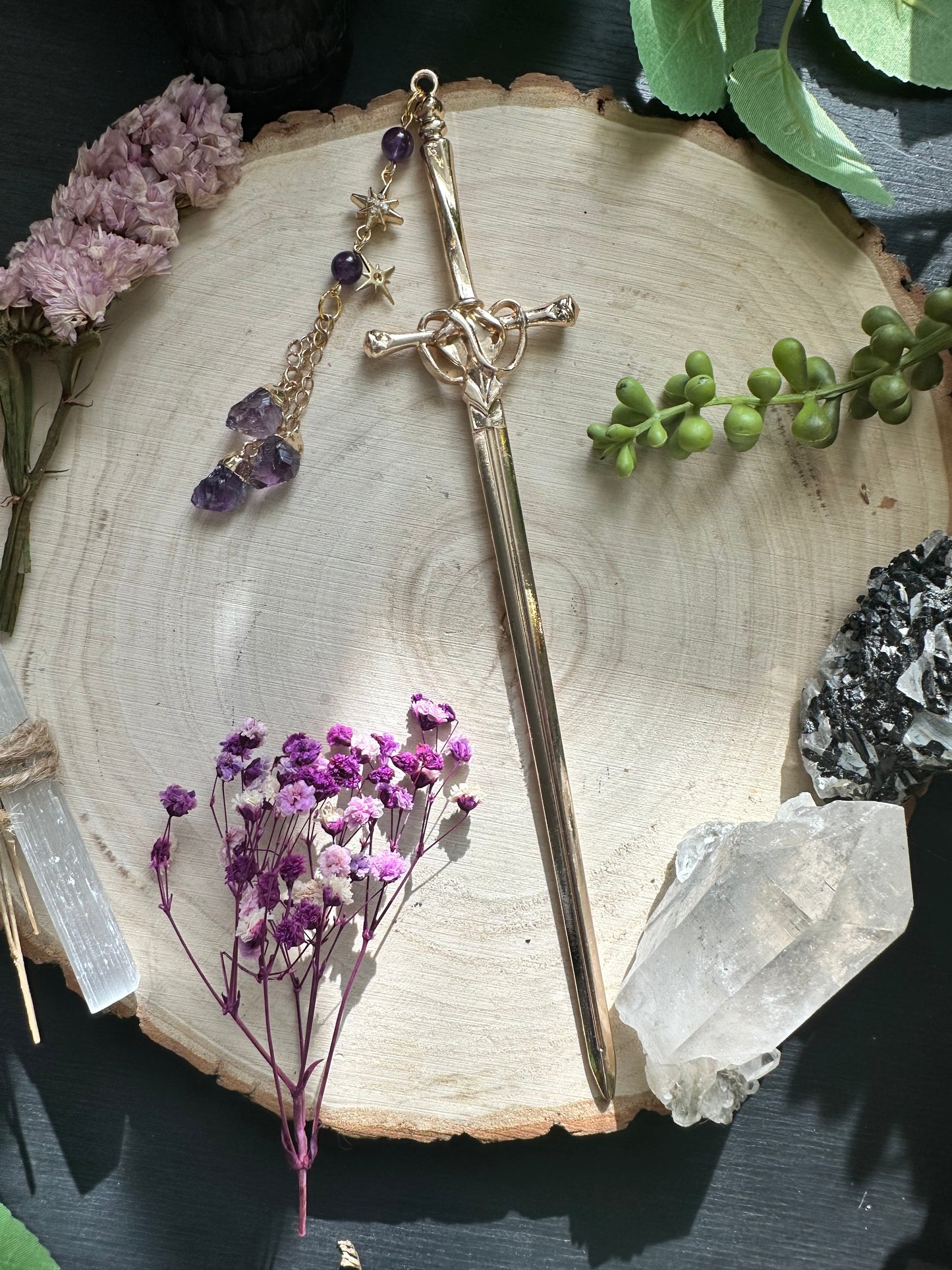 Amethyst Starburst (Gold) Hair Sword