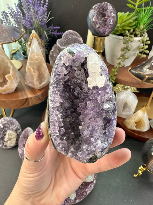 Amethyst with calcite Freeform