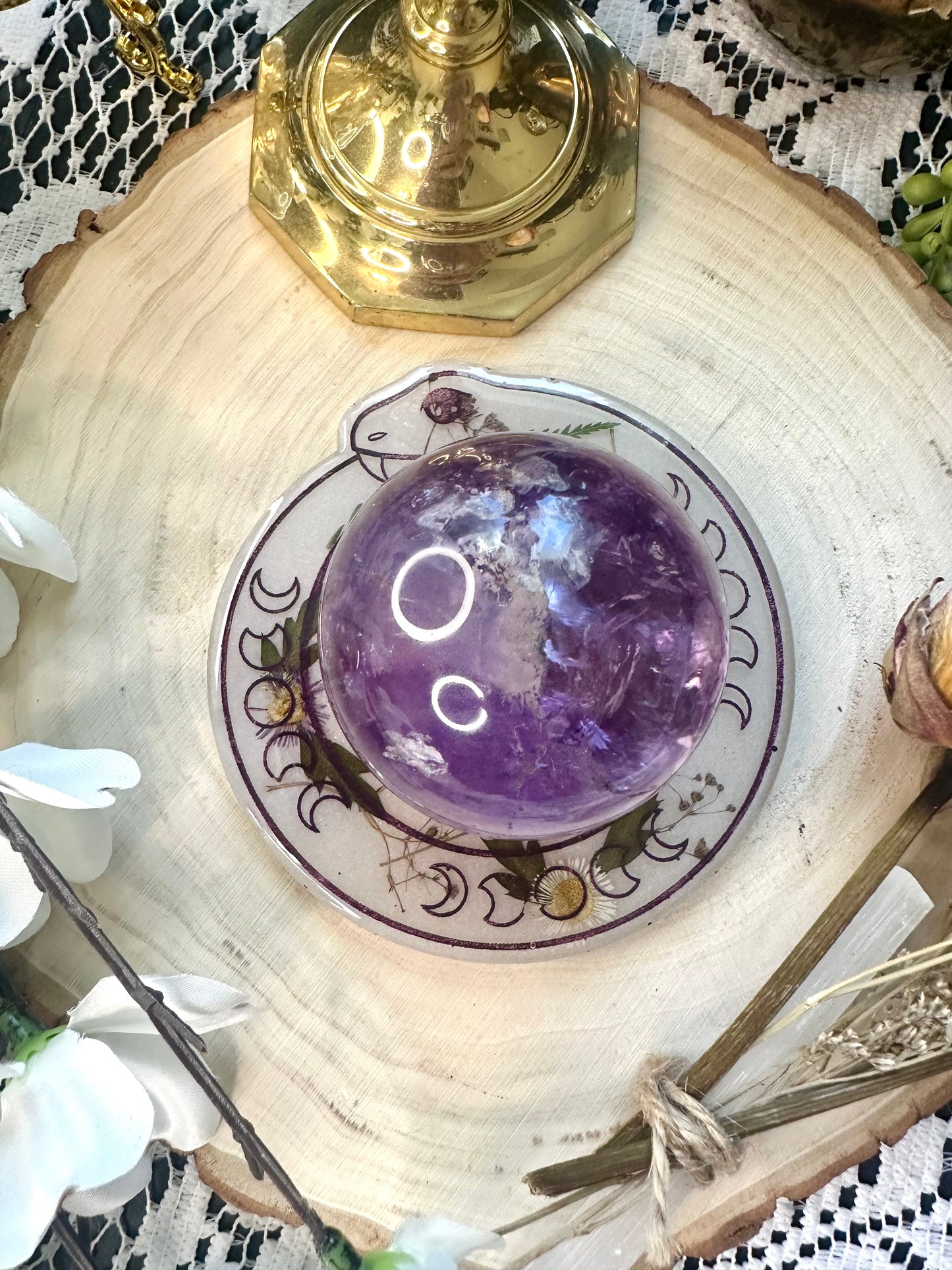 Light purple Ouroboros crystal sphere ￼