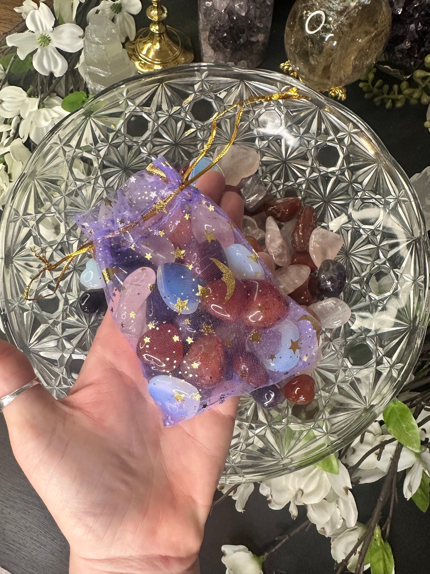 Love themed crystal confetti