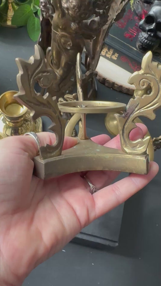 Medium vintage brass sphere holder