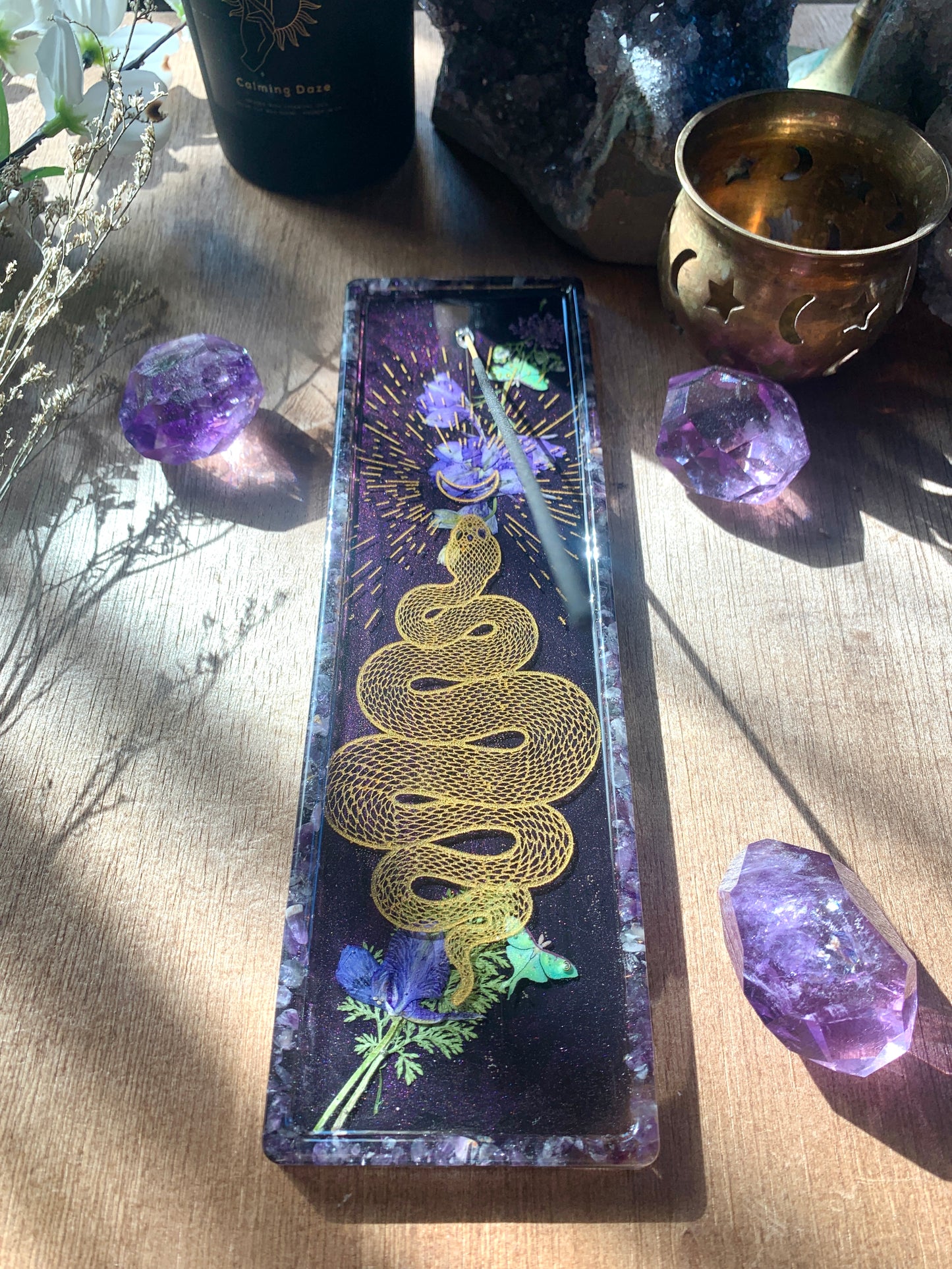 Amethyst floral serpent incense holder